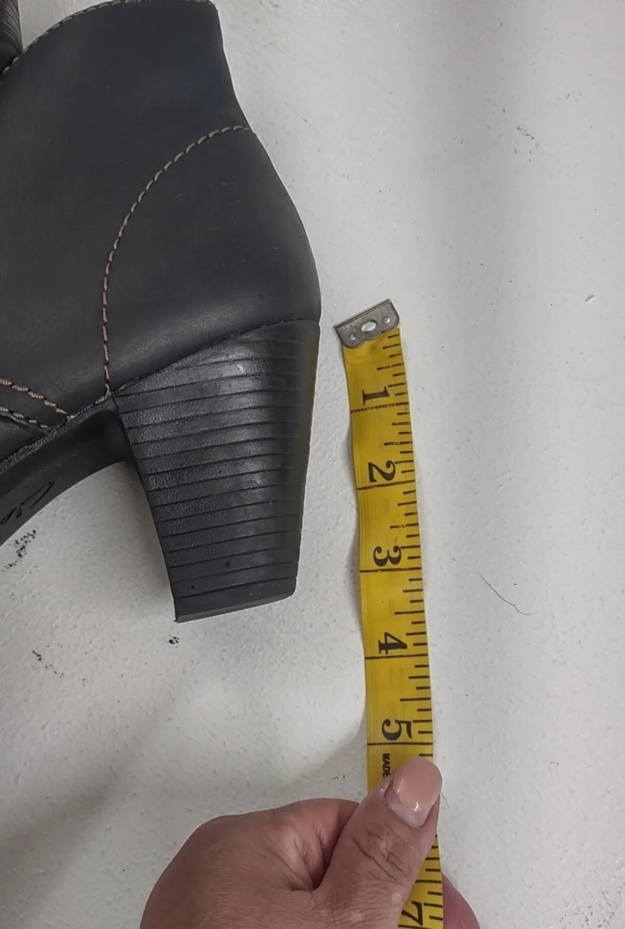 Clarks elegant black